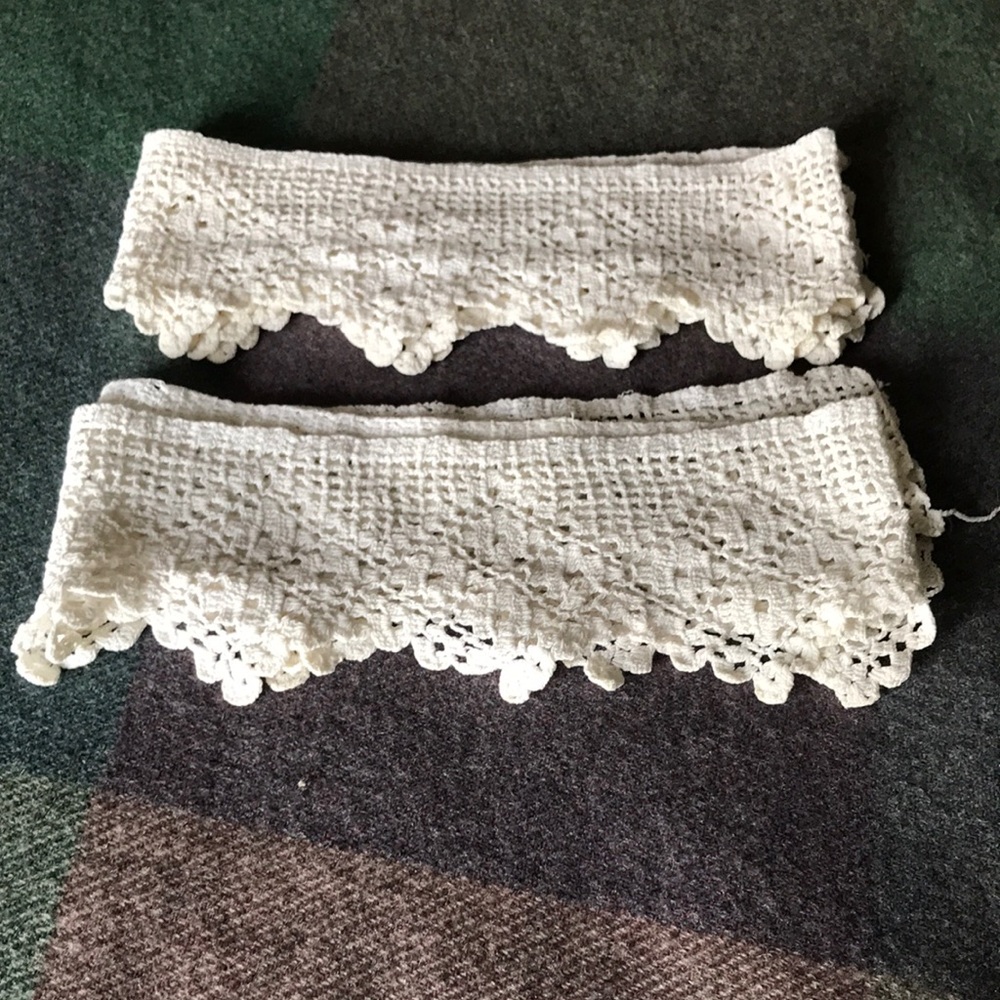Crocheted Lace Trim Set of 4